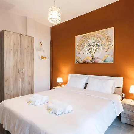Totemic Vista By Nexus, With Jacuzzi And Views Next To Ataturk Thessaloniki